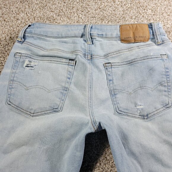 American Eagle Jeans Mens 31x32 Athletic Skinny Light Wash Distressed - Picture 8 of 9